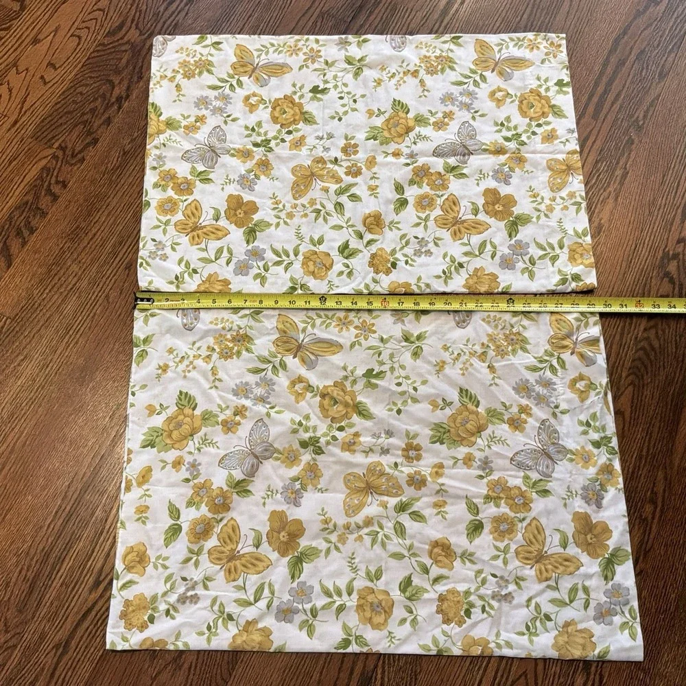 Vtg Pair‎ Cannon Monticello Pillowcases Butterflies Flowers Gold Summer Day 1978
